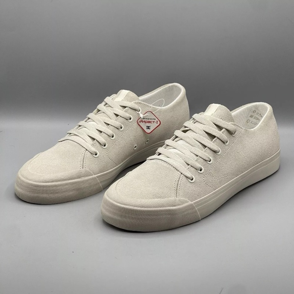 DC skate/athletic shoe
